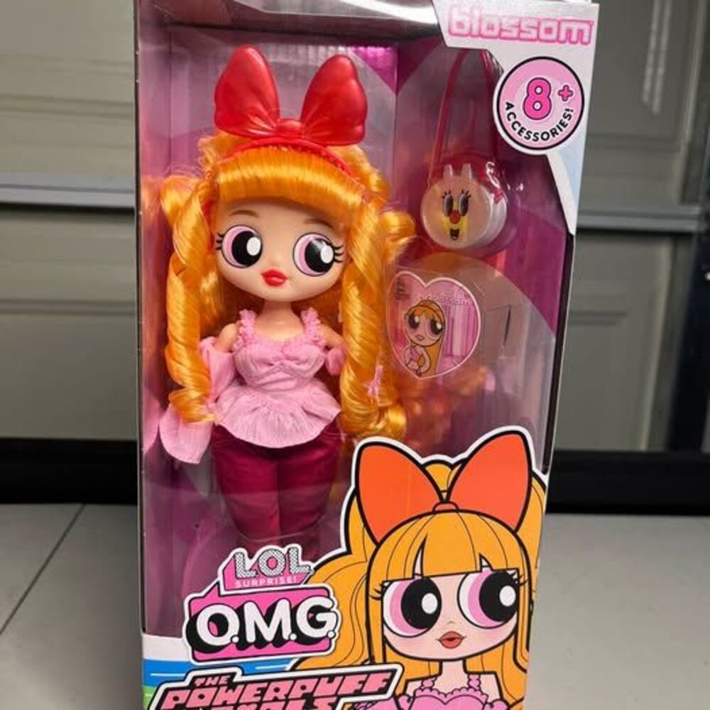 L.O.L. Surprise! OMG The Powerpuff Girls Blossom Doll